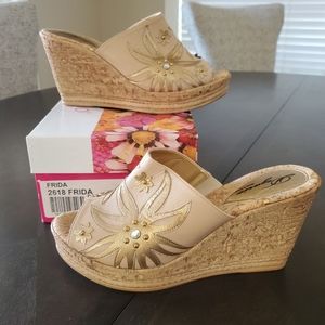 Dezario Womens sandal